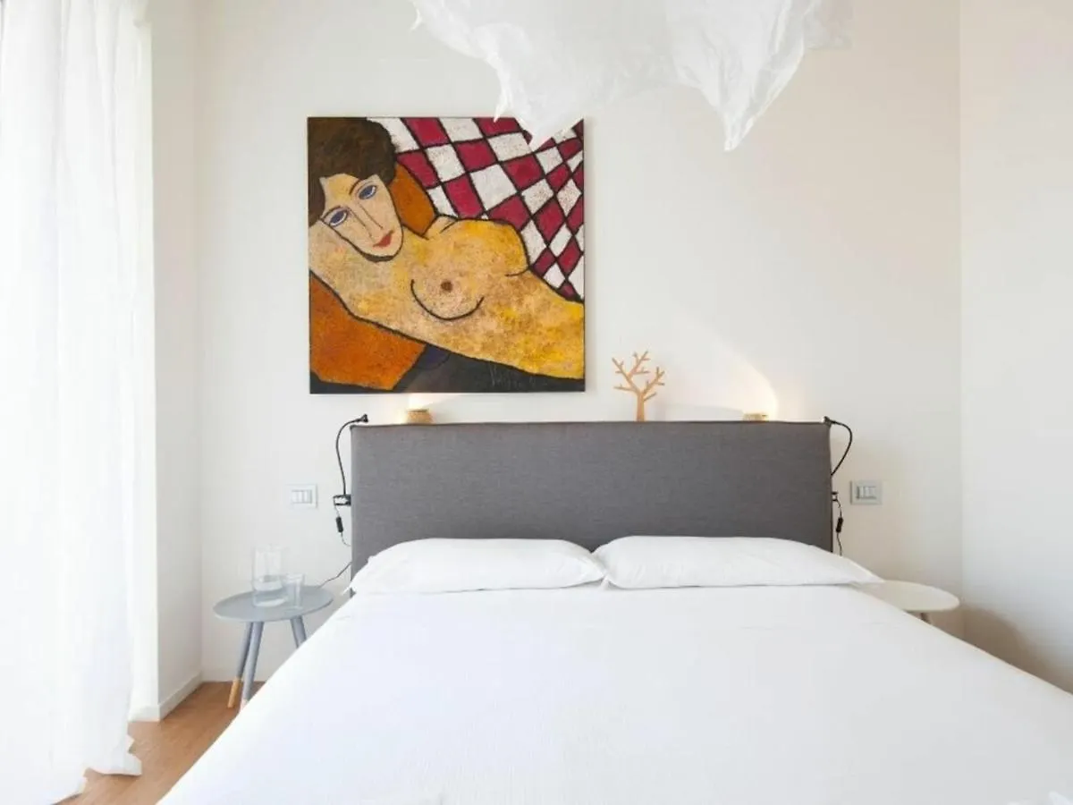 Palazzo Beltrade By Halldis Milan 0*,