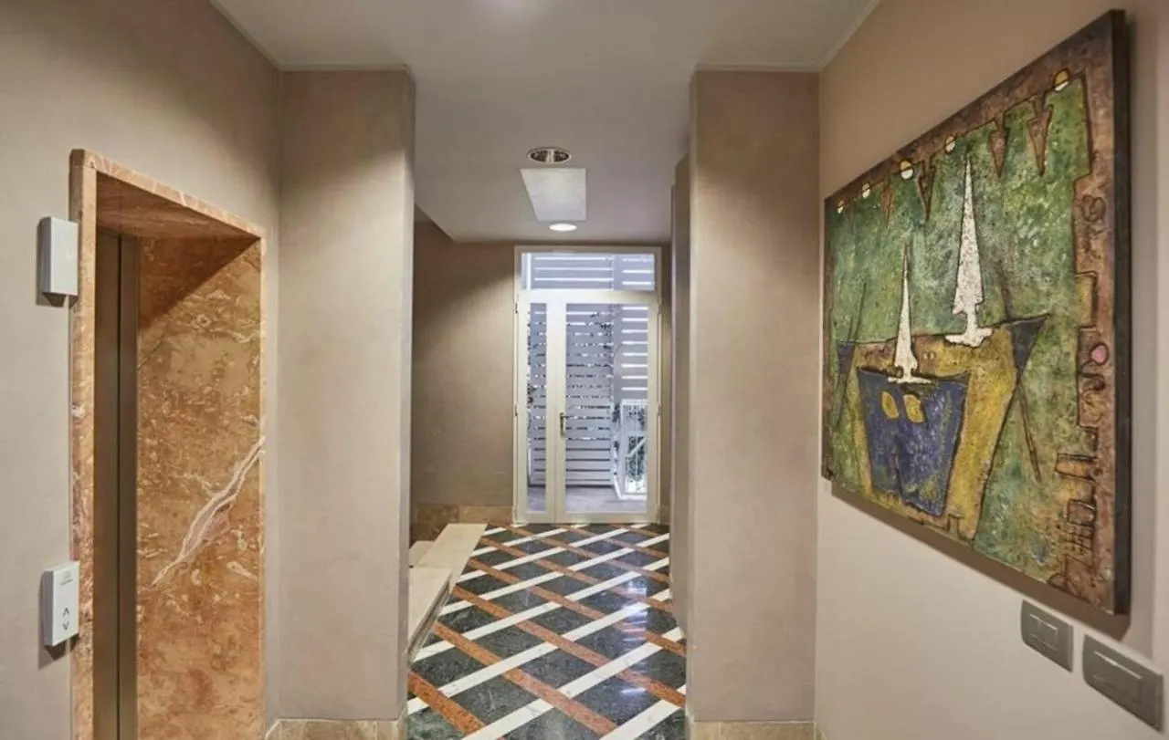 Palazzo Beltrade By Halldis Milan Apartment