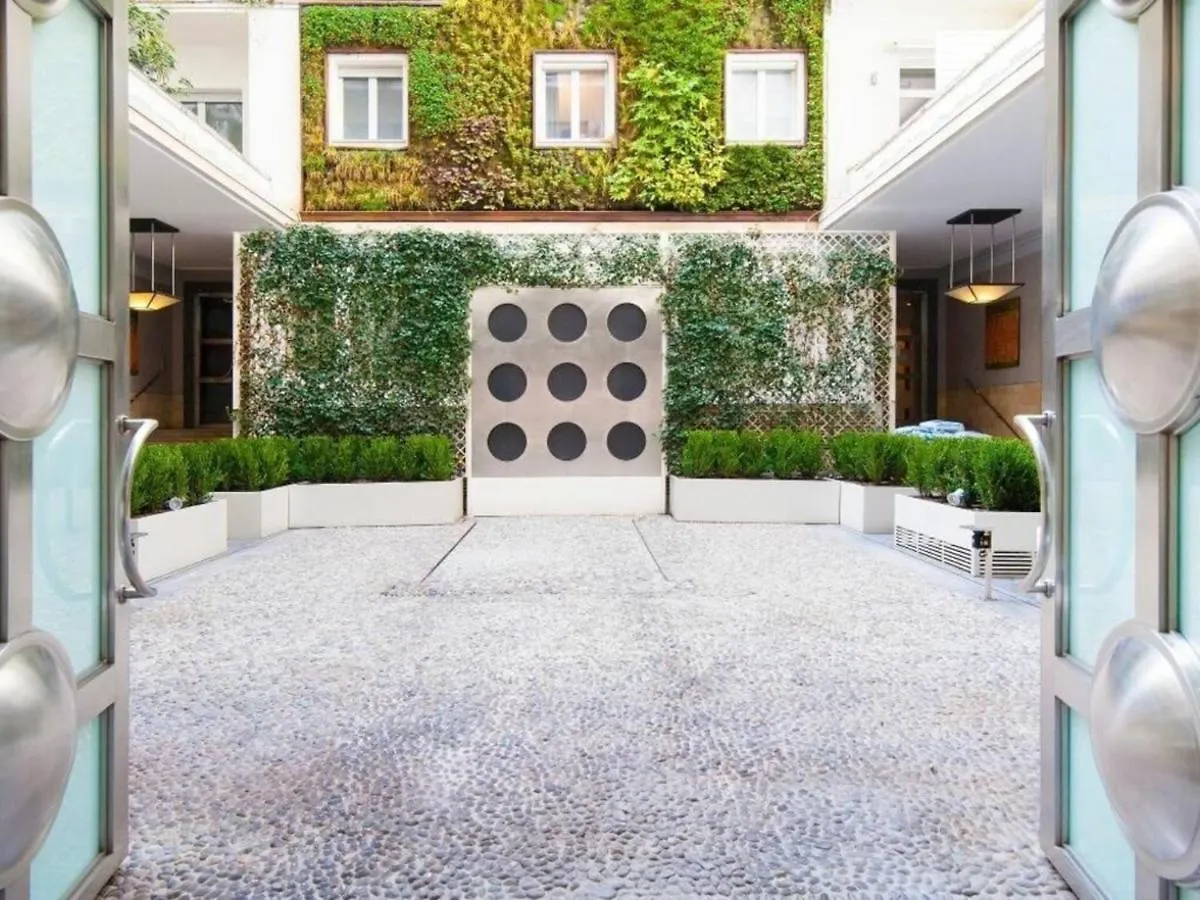 Palazzo Beltrade By Halldis Milan