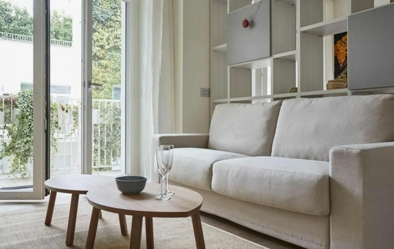 Palazzo Beltrade By Halldis Milan Apartment